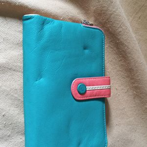 This Is The Pure Leather Purse For Women