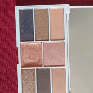 No 7 Eye Shadow And Highlighter Palette