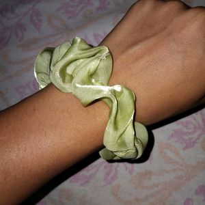 GREEN COLOUR #COMBO #SCRUNCHIE