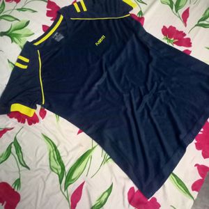 Sports Tshirt Small Size