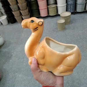 Camel Shaoe Table Pot