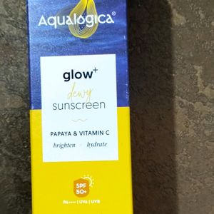 Aqualogica Glow dewy Sunscreen