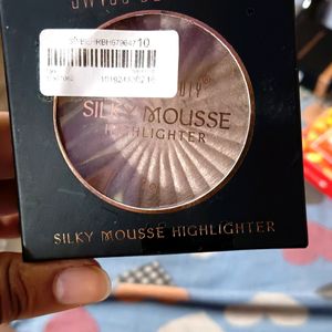 Swiss Beauty Highlighter