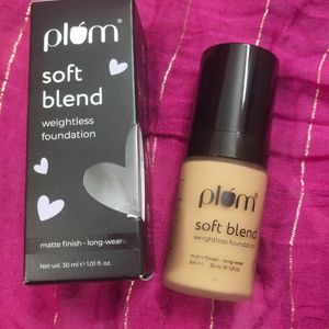 Plum Foundation (Soft Blend Light Weight  )