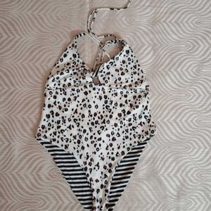 Reversible bodysuit