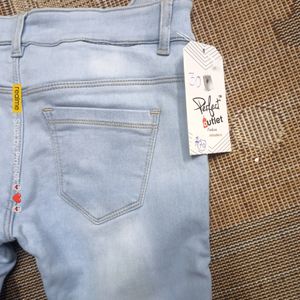 30 Size Skinny Jeans (F-70)