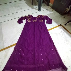 Woman Rowond Kurti