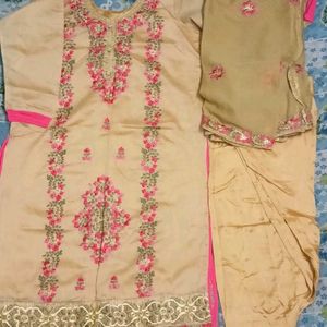 Festive Kurta Set.