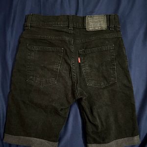 Unisex Levi’s Short Waist Size 28