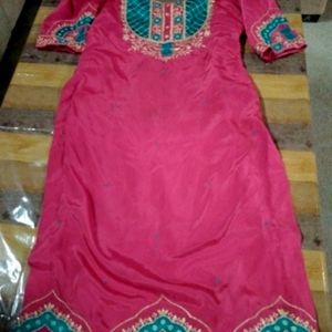 Suit With Dupatta