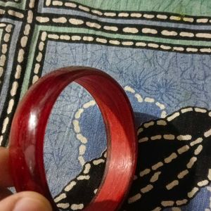 Red Glass Bangle