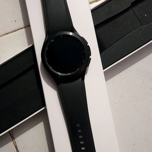 Samsung Galaxy Watch 4