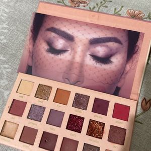 Huda Beauty Nude Eyeshadow Palette