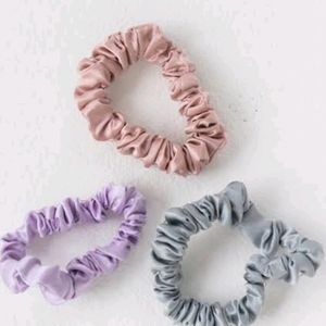 3 mini Scrunchies