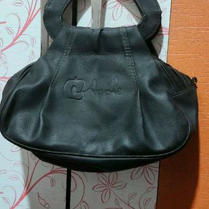 Queete Hand Bag🥰🤩black Lovers