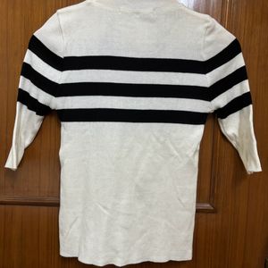 Stretchable Striped Top