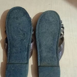 Free_slippers