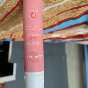 Aqualogica Watermelon And Niacinamide Sunscreen