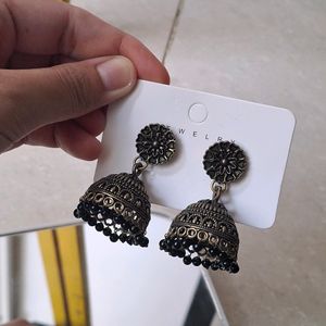 GOLDEN BLACK JHUMKAS