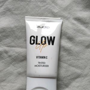 Zudio glow Up Tinted moisturizer.