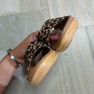 Printed Sandle