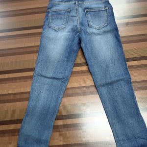 (N-07) 26 Size Slim Fit Denim Jeans