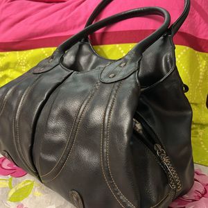 Black Baggit Handbag