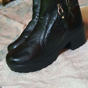 Beautiful black boot