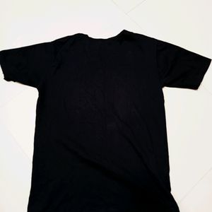 Black Tshirt 🖤