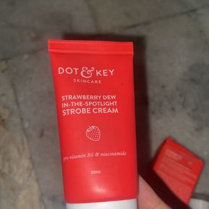 Dot And Key Strobe Cream