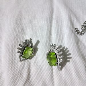 Green Imitation Necklace With Earrings