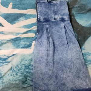 SHORT DENIM DRESS CUM DUNGAREE SKIRT