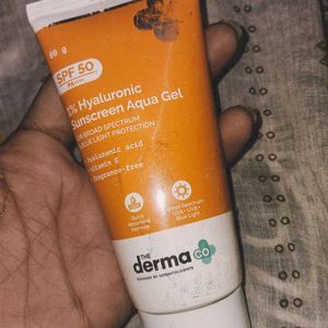 DERMA CO sunscreen