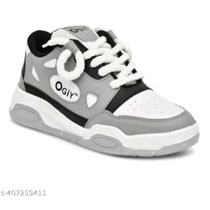 BRAND NEW SPORTS SHOES 6 SIZE OGIY