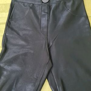 ZARA Shiny leggings with an elasticated waistband