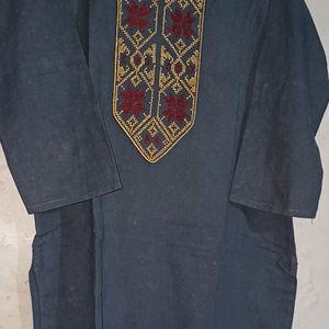 Women Grey Embroidered Kurti