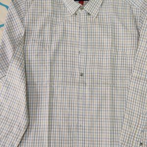 Shirt With Full Sleeves In Very Good Condition