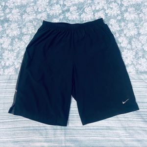 Nike Men's Black and Grey Shorts Unisex