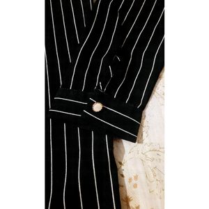 women's  Stylish Black Top Having White Strips