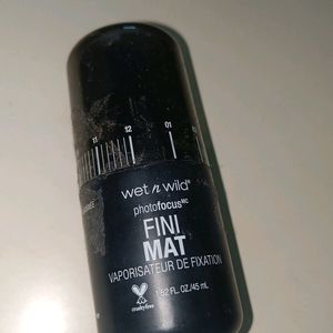 Wet N Wild  Matte Finish Setting Spray