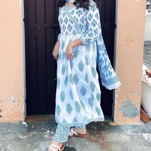 Blue And White Anarkali Suit🤍🩵