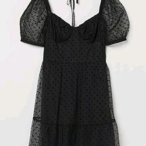 H&M Puffed Sleeve Dress