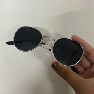 Sunglass Oval Shape