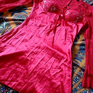 🌹NEWME Satin Lacey  Dress🌹(New With Tag)