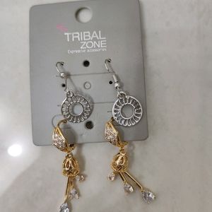 Earings And Conditioner