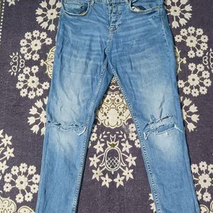 ZARA BASIC JEANS