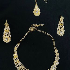 Gold Jewellery Set