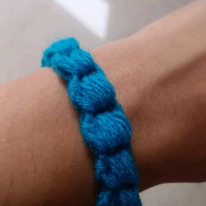 Crochet bracelet