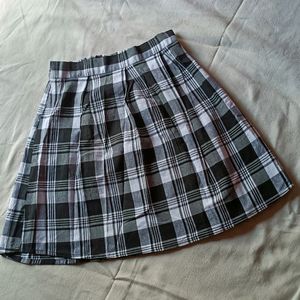 Black And White Korean Skirt