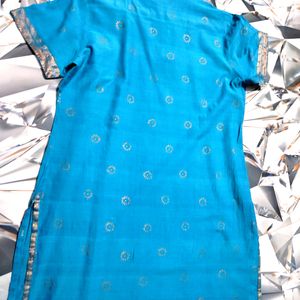 Casual Kurti With Golden Motifs